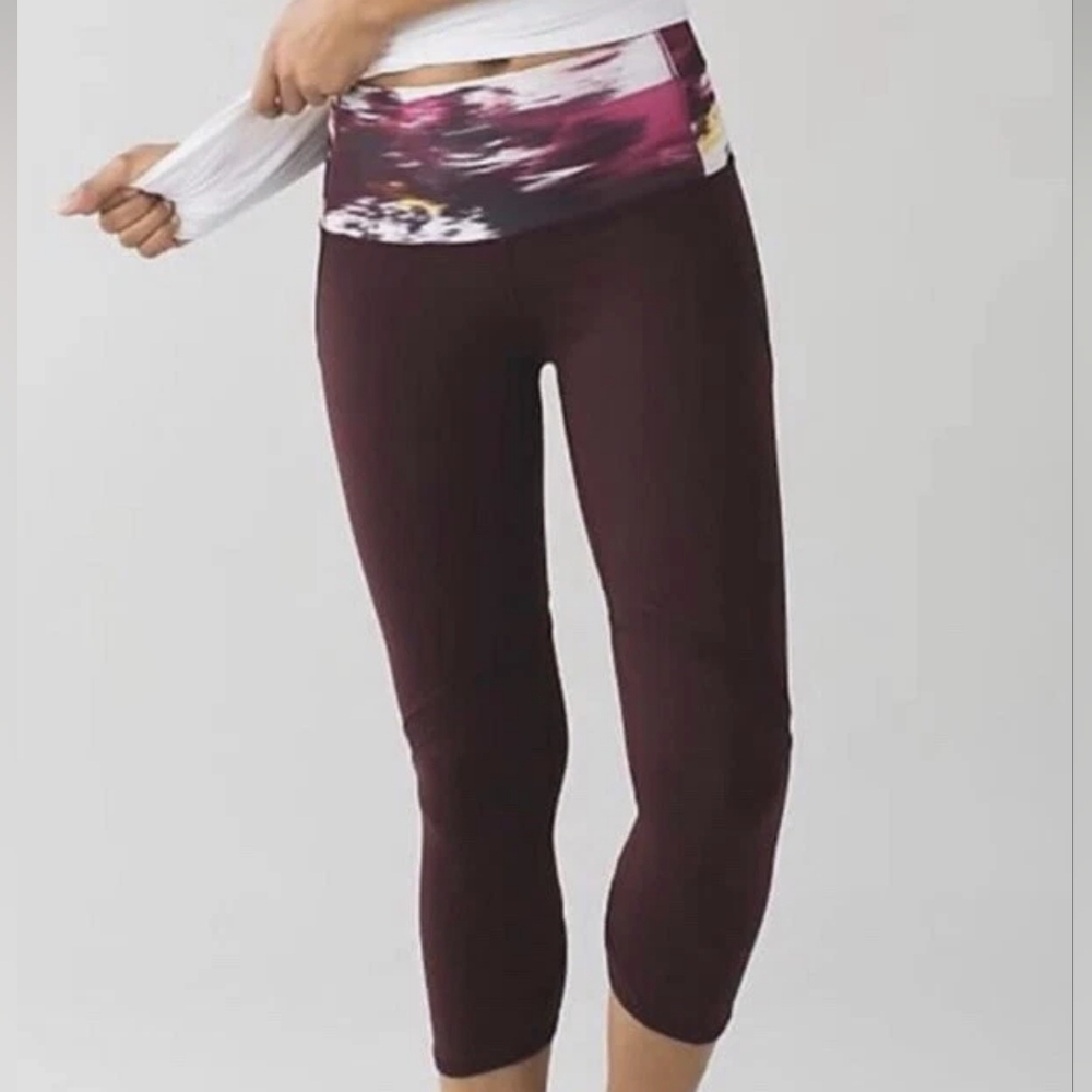 Lululemon Burgundy Wunder Under Shine Cropped Leggings Size 8